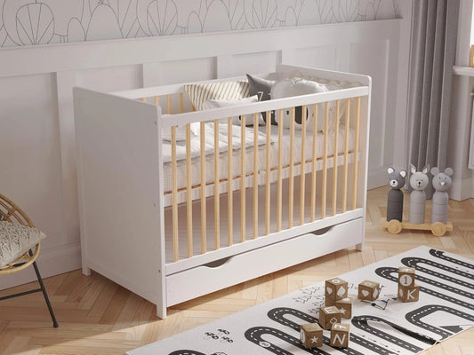 Lit Bébé Évolutif en Bois de Pin Blanc 120x60 cm avec Matelas et Tiroir – Sécurité et Confort pour Enfant – Modèle Tokyo